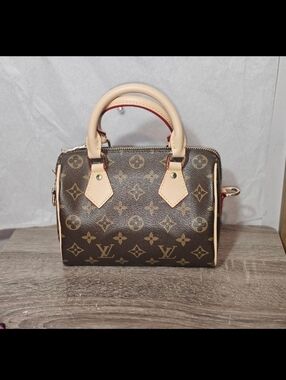 Louis Vuitton Speedy Bandoulière 20